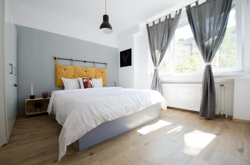 Bright Apartment Near Cismigiu And Old Town Bukurešť Exteriér fotografie
